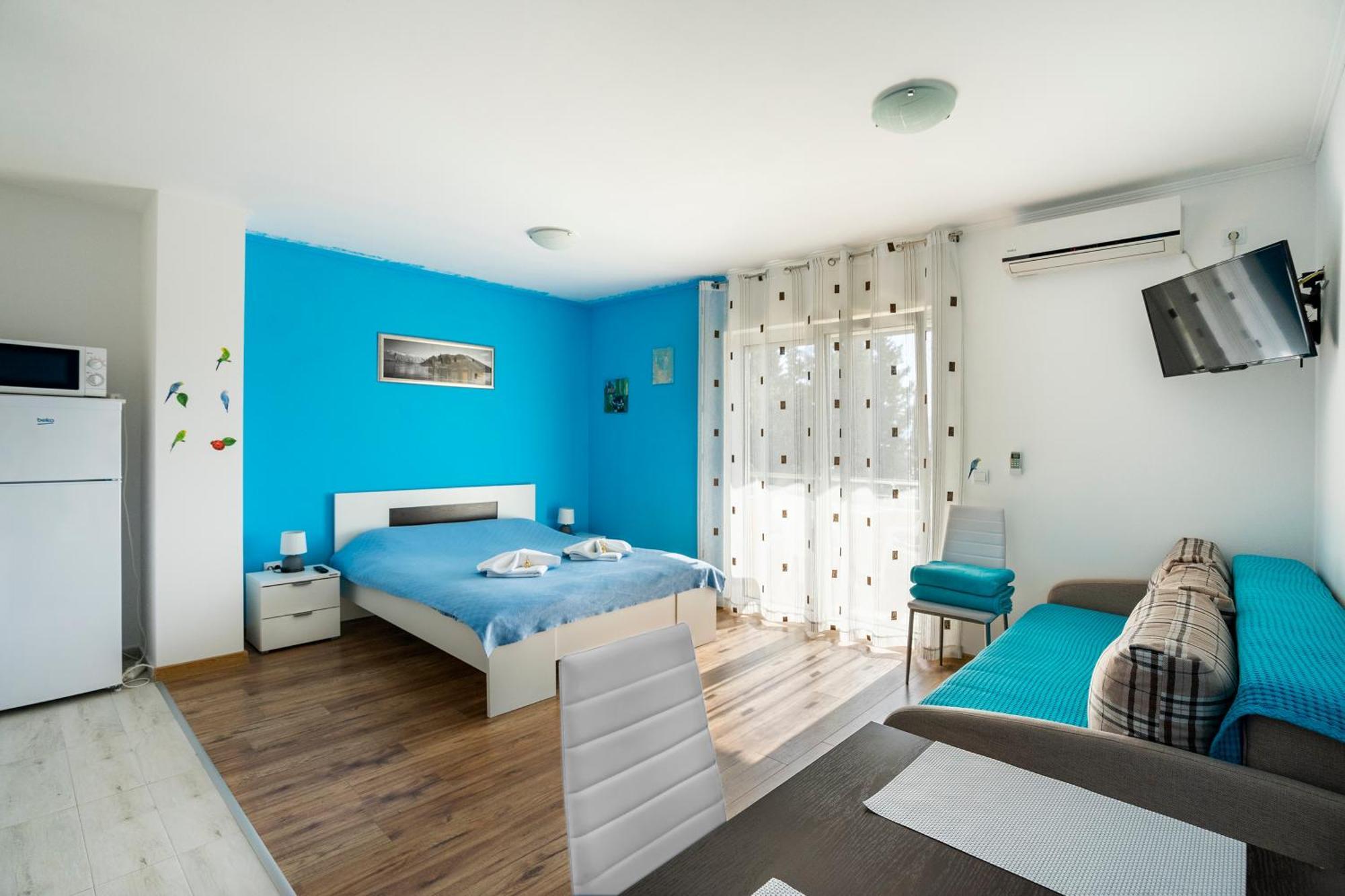 Apartments Viktoria Tivat Exterior foto
