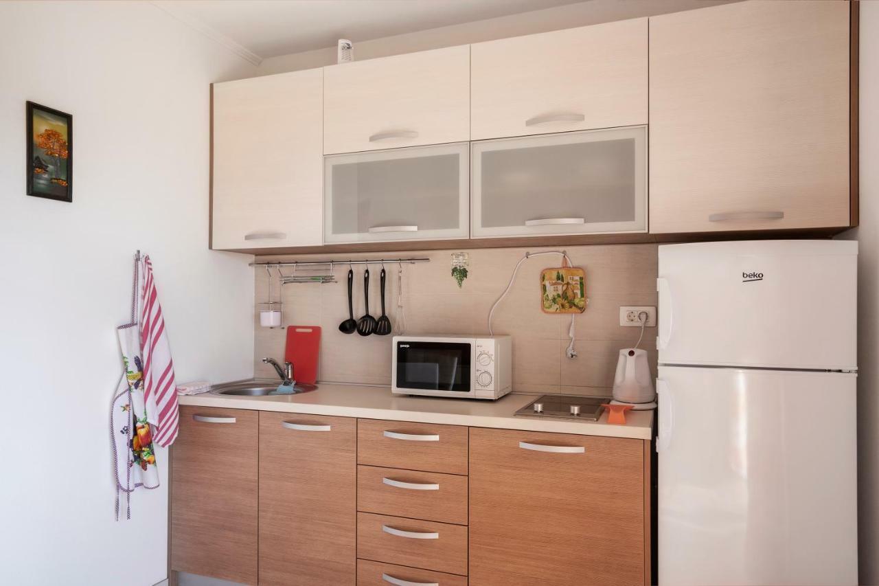 Apartments Viktoria Tivat Exterior foto